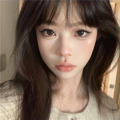 和大佬互换身体后我怼翻全场